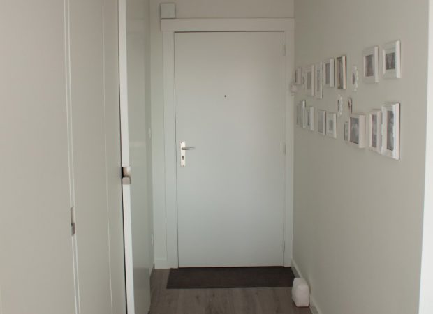 Opbergkasten met ingebouwde schuifdeuren